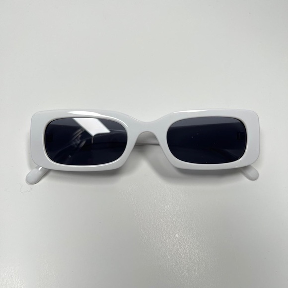 rectangle white frame sunglasses - Picture 3 of 3